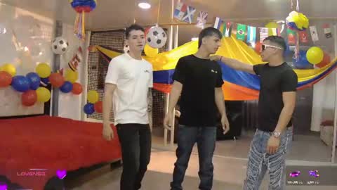 Snapshot of boysgang_sex chatting on June 22, 11:18 am Angelo Mark Fernando Taylor online show from June 22, 11:18 am