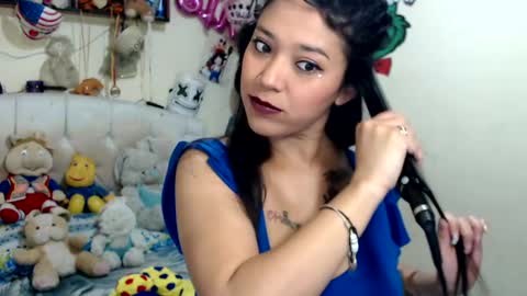 Snapshot of boyslatin493916 chatting on January 26, 10:02 pm nikky and jeik online show from January 26, 10:02 pm