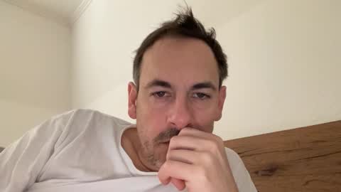 Snapshot of boyslut8 chatting on February 18, 11:39 am boytoyhh online show from February 18, 11:39 am