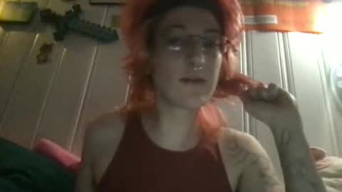 boywithbug online show from January 24, 4:05 am