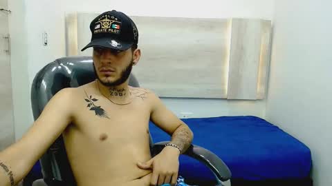 MAX online show from December 19, 12:45 pm