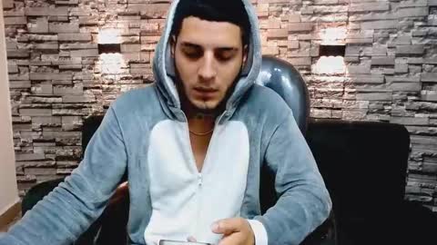 MAX online show from December 20, 7:22 am