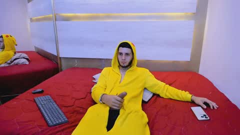 MAX online show from December 21, 8:18 am