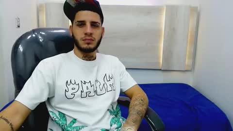 MAX online show from December 28, 4:19 am