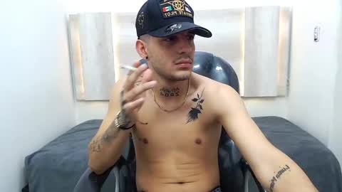 MAX online show from February 2, 1:23 am