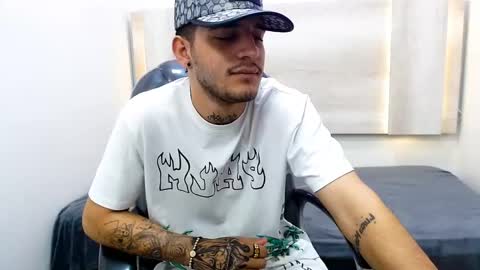 MAX online show from February 12, 2:21 pm