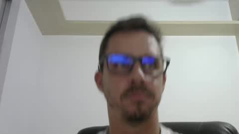 Snapshot of br_bing chatting on May 5, 10:40 pm BR Bing online show from May 5, 10:40 pm