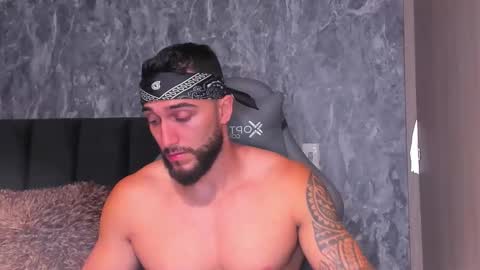 Snapshot of brad1_ chatting on November 12, 2:12 am instagramBrad mayers1twittermayersbrad online show from November 12, 2:12 am