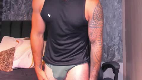 Snapshot of brad1_ chatting on November 17, 2:39 am instagramBrad mayers1twittermayersbrad online show from November 17, 2:39 am