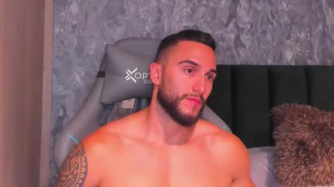 Snapshot of brad1_ chatting on December 18, 1:11 am instagramBrad mayers1twittermayersbrad online show from December 18, 1:11 am