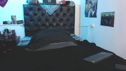 brad hot boy online show from February 12, 5:37 pm