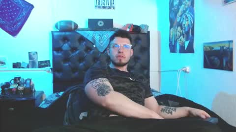 brad hot boy online show from October 11, 9:46 pm