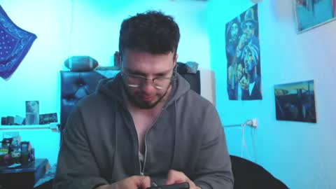 Snapshot of brad_hot_boy chatting on July 8, 12:37 am brad hot boy online show from July 8, 12:37 am