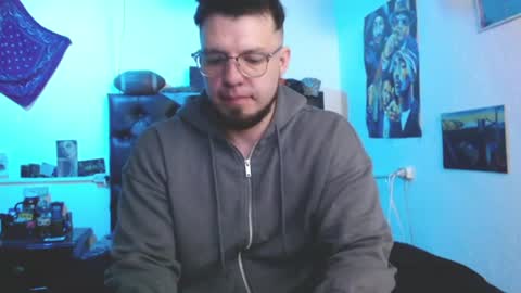 Snapshot of brad_hot_boy chatting on July 10, 1:43 am brad hot boy online show from July 10, 1:43 am