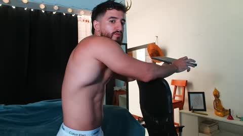 Bradley Martinez online show from January 29, 4:52 pm