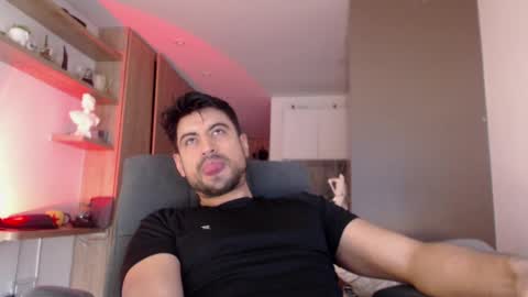 Snapshot of bradley_muscle chatting on September 10, 8:20 pm Bradley online show from September 10, 8:20 pm