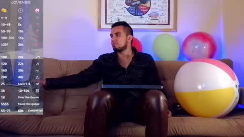 Bradley Colton Independ Model online show from December 17, 9:38 pm