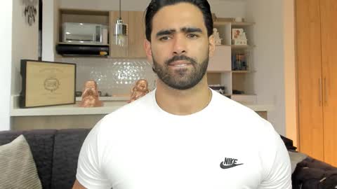 bradleymartin7 online show from October 15, 8:09 pm