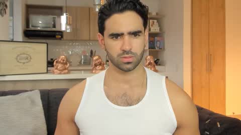 bradleymartin7 online show from December 19, 10:17 pm