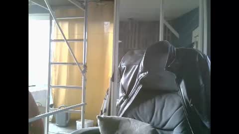 Snapshot of bradysboy chatting on December 1, 8:52 am bradysboy online show from December 1, 8:52 am