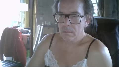 bradysboy online show from December 15, 11:36 am