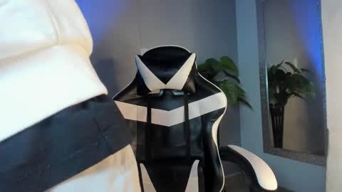 Brand  online show from February 8, 11:35 am