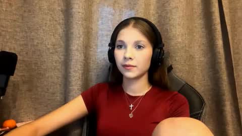 Snapshot of brandamatteson chatting on October 27, 1:37 pm Alice online show from October 27, 1:37 pm