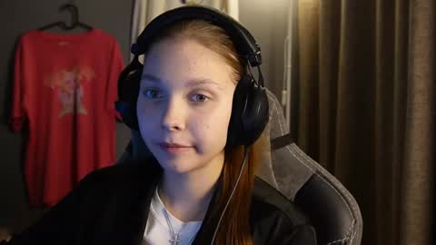 Snapshot of brandamatteson chatting on November 11, 5:35 pm Alice online show from November 11, 5:35 pm