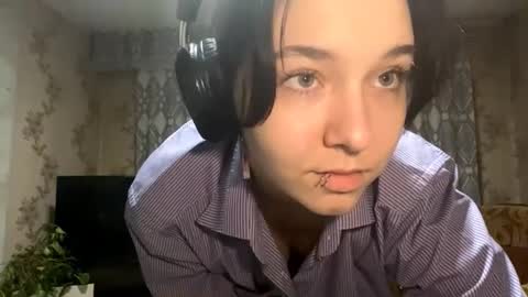 Emily online show from December 16, 8:14 pm