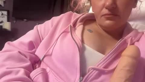 Snapshot of brandicumxxx chatting on March 13, 9:32 pm brandicumxxx online show from March 13, 9:32 pm
