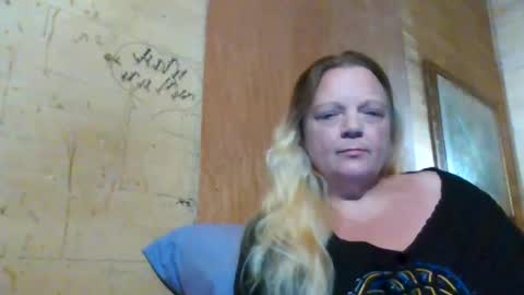 Snapshot of brandilove78 chatting on June 22, 2:02 am brandilove78 online show from June 22, 2:02 am