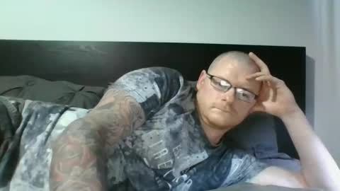 Snapshot of brandnewguy1988 chatting on March 2, 1:18 pm brandnewguy1988 online show from March 2, 1:18 pm