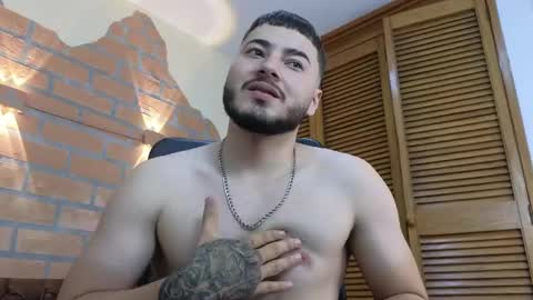 brandon__01 online show from June 1, 8:10 pm