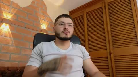 brandon__01 online show from June 3, 7:41 pm
