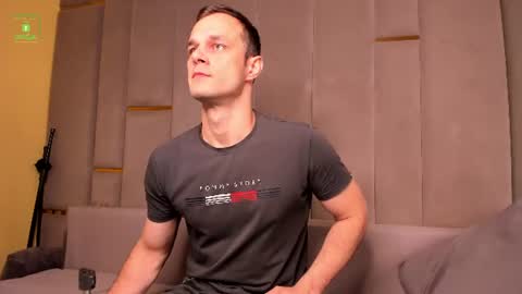 Snapshot of brandonnorriss chatting on July 3, 9:48 am BRANDON online show from July 3, 9:48 am