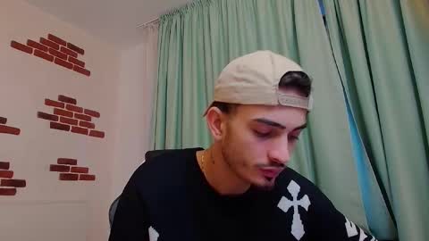 BrandonTateX online show from December 11, 2:11 pm