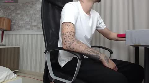 BrandonTateX online show from October 26, 6:30 am