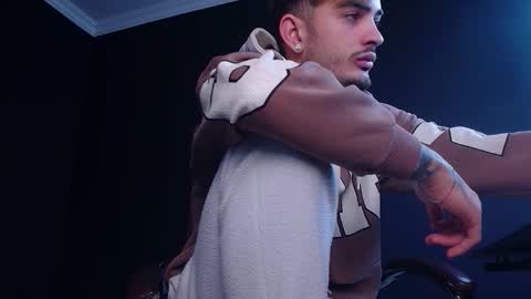 BrandonTateX online show from December 1, 9:14 am