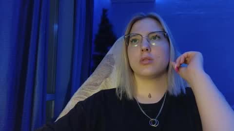 Snapshot of brandy__stars chatting on January 9, 1:58 pm Belle online show from January 9, 1:58 pm