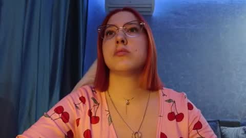 Snapshot of brandy__stars chatting on February 2, 4:27 pm Belle online show from February 2, 4:27 pm