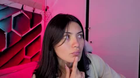 Snapshot of brandy_collinss chatting on February 22, 11:31 am Brandy online show from February 22, 11:31 am