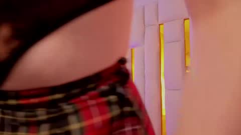 Snapshot of brandy_collinss chatting on April 7, 7:03 pm Brandy online show from April 7, 7:03 pm