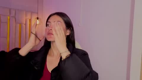 Snapshot of brandy_collinss chatting on April 8, 6:41 pm Brandy online show from April 8, 6:41 pm