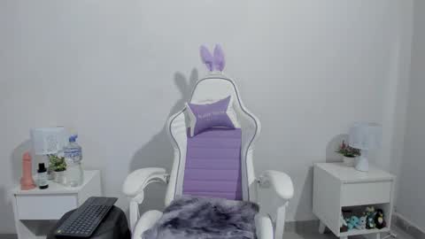 Snapshot of brandy_soto chatting on March 15, 6:47 pm I am your sweet whore online show from March 15, 6:47 pm