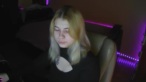 brandy_wow online show from March 10, 8:14 pm