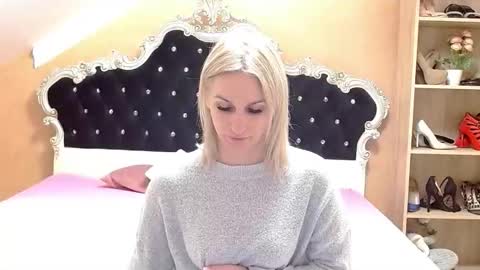 Snapshot of brandyweed chatting on February 23, 8:12 am brandyweed online show from February 23, 8:12 am