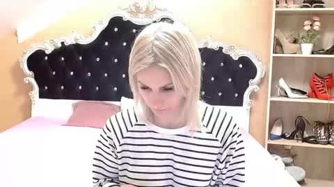 Snapshot of brandyweed chatting on March 2, 7:15 am brandyweed online show from March 2, 7:15 am