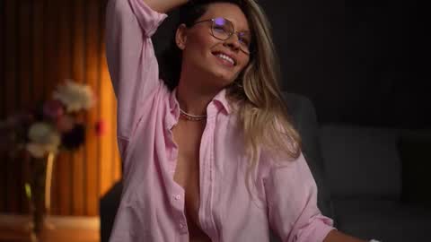 Alex online show from October 19, 4:02 am