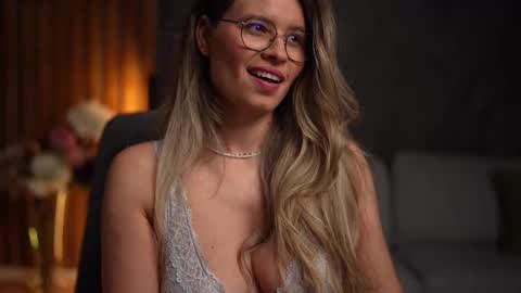 Alex online show from November 18, 5:23 am