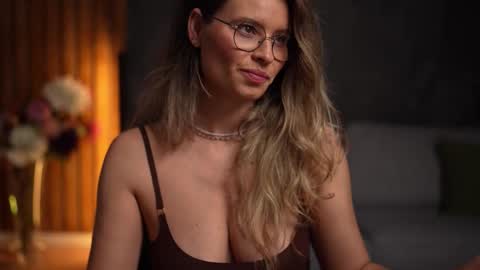 Alex online show from November 20, 5:29 am